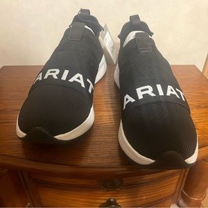 NWT Ariat Ignite slip on sneakers